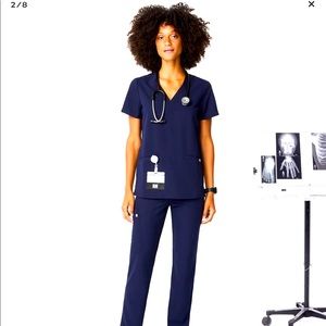 Women’s Figs Navy Blue Scrubs - Size Large